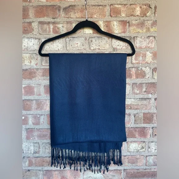 Pashmina Midnight Fringe Scarf🖤 - Picture 4 of 9